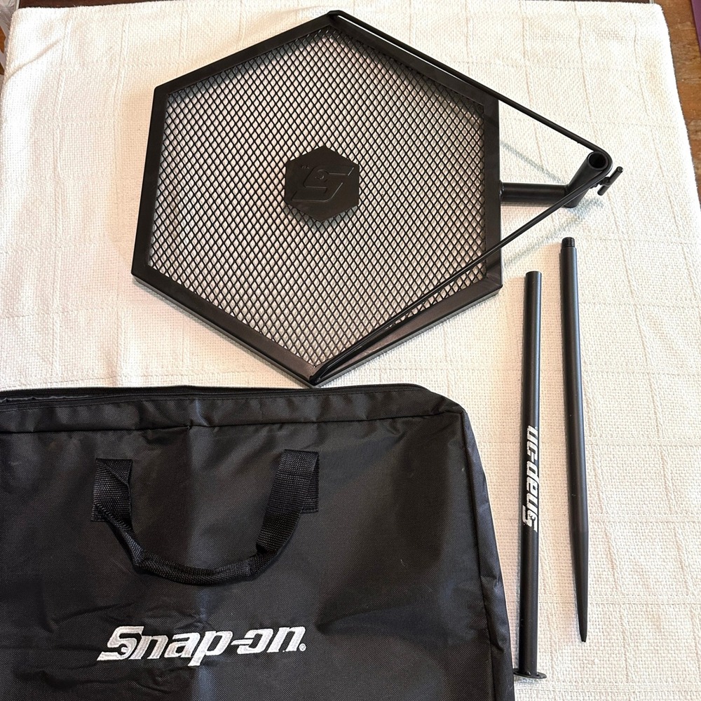 Snap-on Portable Campfire Grill Adjustable Mesh Grate Stake Carrying Case